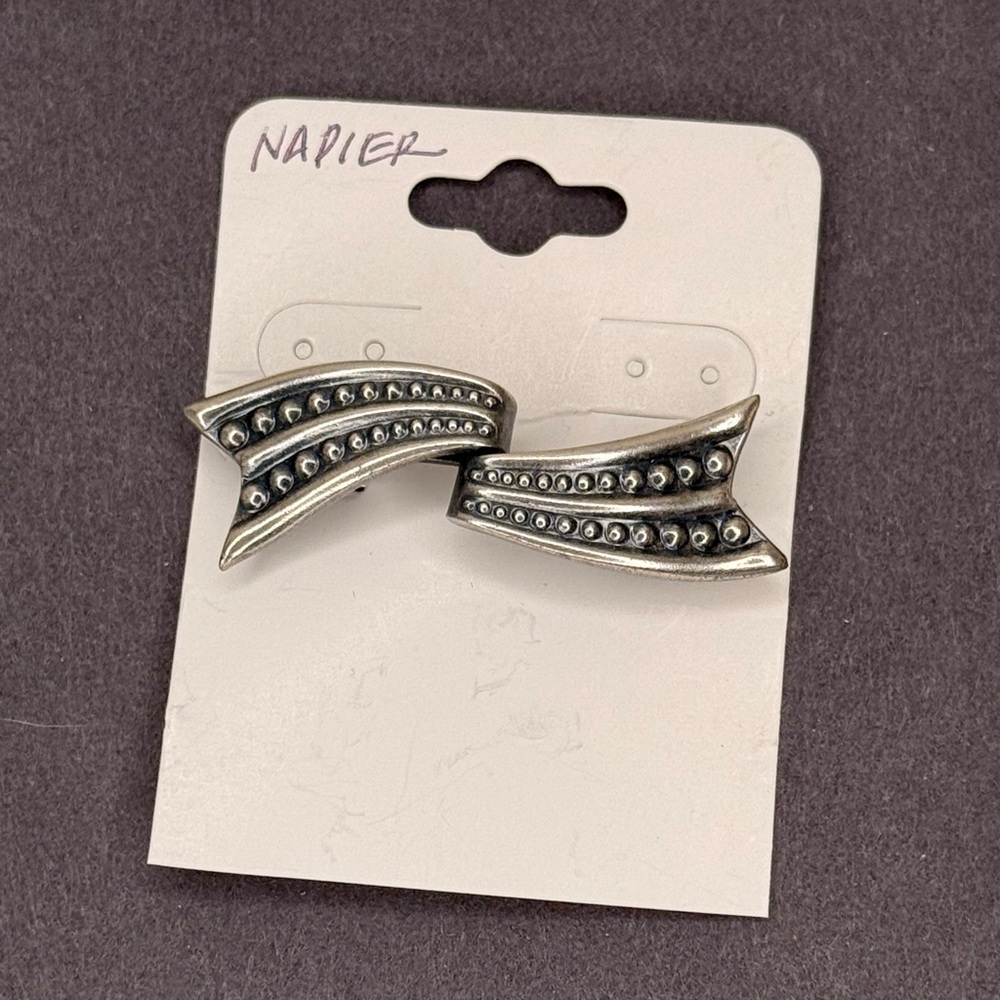 Vintage Napier Silver Tone Bow Brooch | Retro Modernist Geometric Statement Pin - Picture 7 of 9